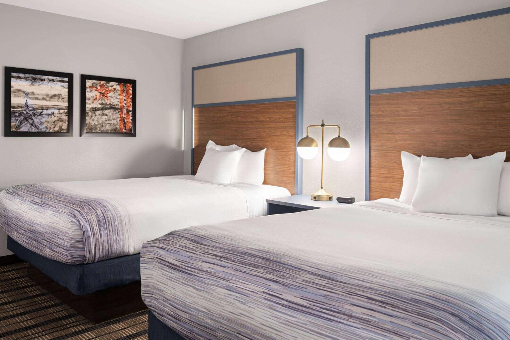 Americinn By Wyndham Beaver Dam Exteriér fotografie