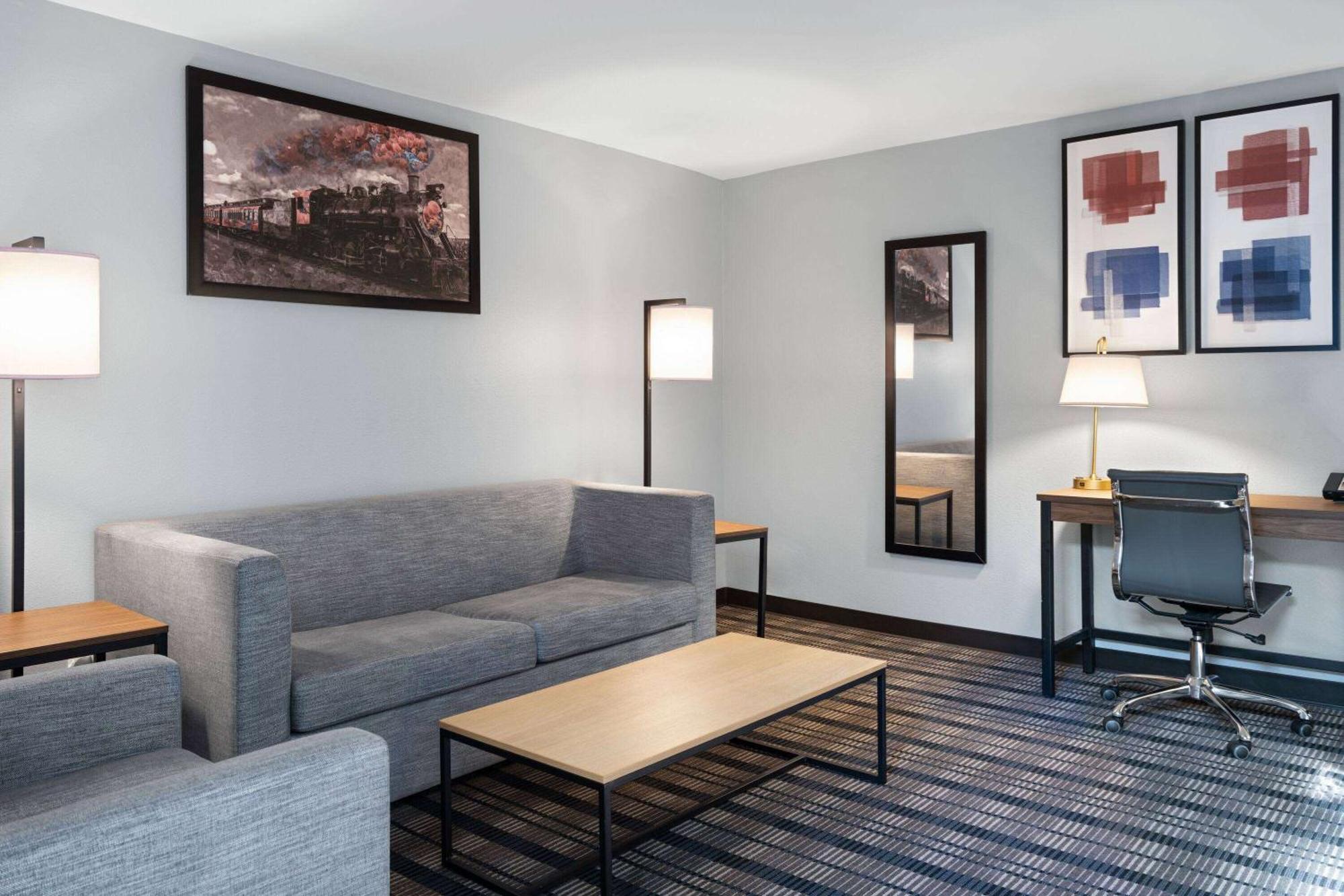 Americinn By Wyndham Beaver Dam Exteriér fotografie